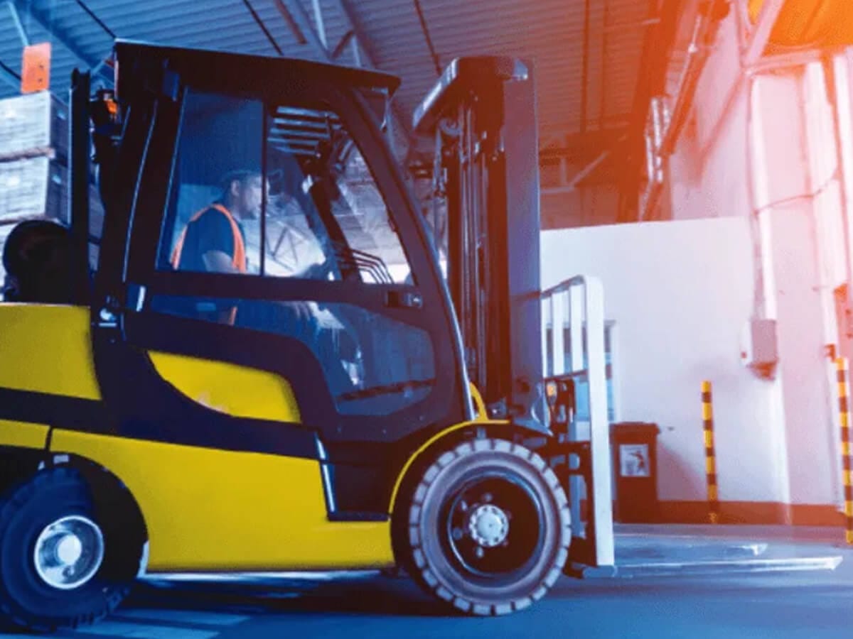 Choose-Josef-Gas-for-Forklift-Propane-in-Toronto-and-Industrial-Supplies